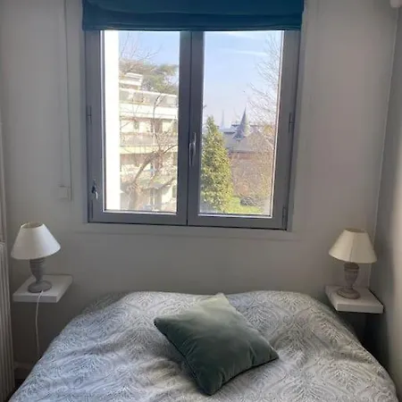 Appartement Beau Duplex Vue Tour Eiffel *